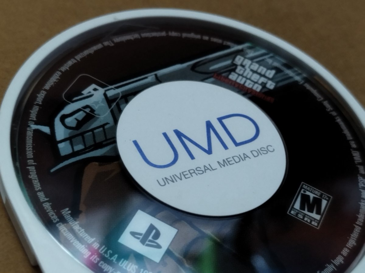 画像11: 【美品評価価格】海外北米版 グランド セフト オート Grand Theft Auto Liberty City Stories　箱説有　PSPプレイステーションポータブル【9N6】 (11)