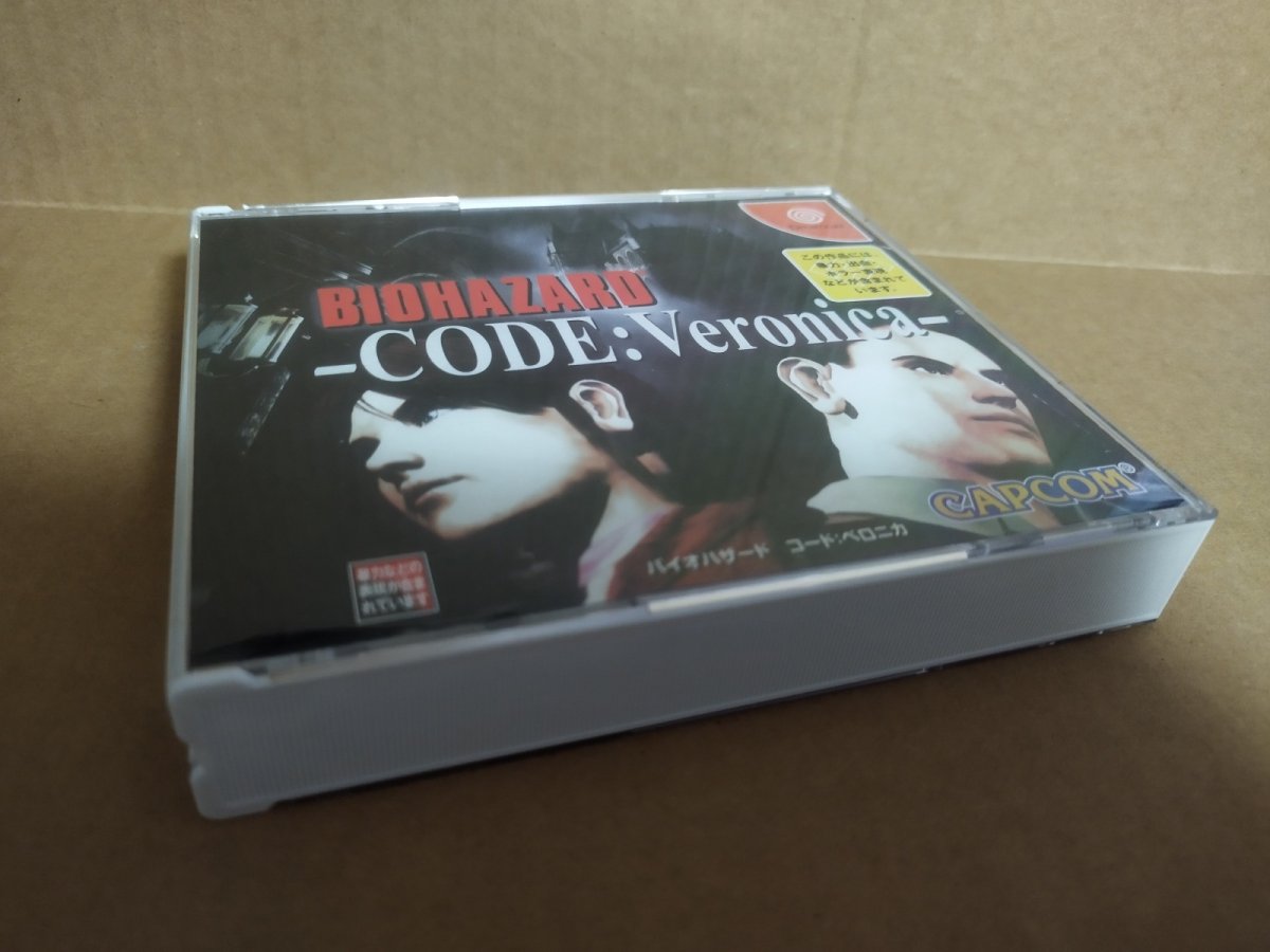 画像7: 【美品評価価格】バイオハザード コードベロニカ　初回限定　帯葉書箱説有　DCドリームキャスト【9N5】 (7)