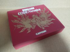 画像6: 【美品評価価格】バイオハザード コードベロニカ　初回限定　帯葉書箱説有　DCドリームキャスト【9N5】 (6)