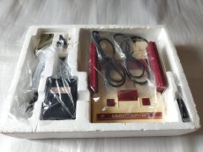 画像8: 【おもちゃのワイワイレシート付き】ファミコン本体　箱説有　FCファミコン【2f3-1】 (8)