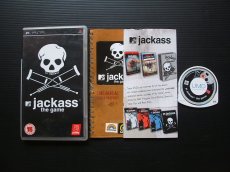 画像1: jackass the game  箱説有　PSPプレイステーションポータブル (1)