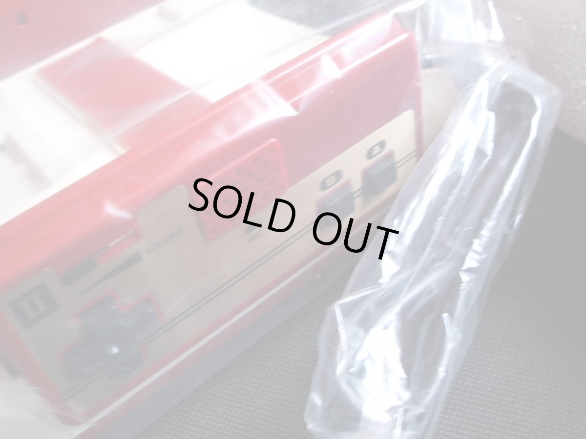 画像8: ファミコン本体四角ボタン　新品未使用　FCファミコン (8)