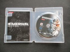 画像2: メタルギアソリッド4 ガンズ・オブ・ザ・パトリオット　箱説有　PS3プレイステーション3  (2)