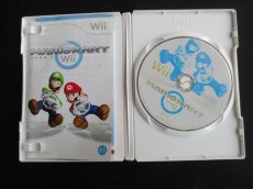 画像2: マリオカートWii　箱説有　wiiウィー (2)