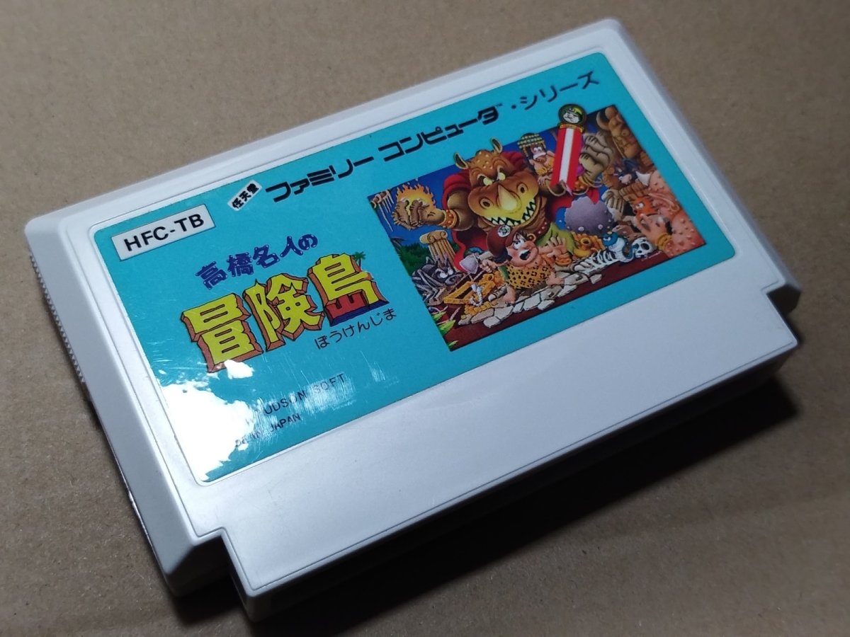 ほんのちょっとだけ裏ラベルに点レベルの汚れありますが綺麗な面積の方が多いですよ!