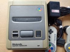 画像2: スーパーファミコン本体ACアダプターステレオAVケーブルセット　箱説無　SFCスーパーファミコン 【2-1】 (2)
