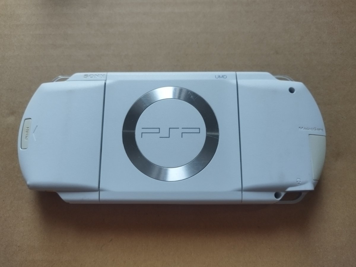 画像2: PSP-1000 　箱説無　PSPプレイステーションポータブル【6h2】 (2)