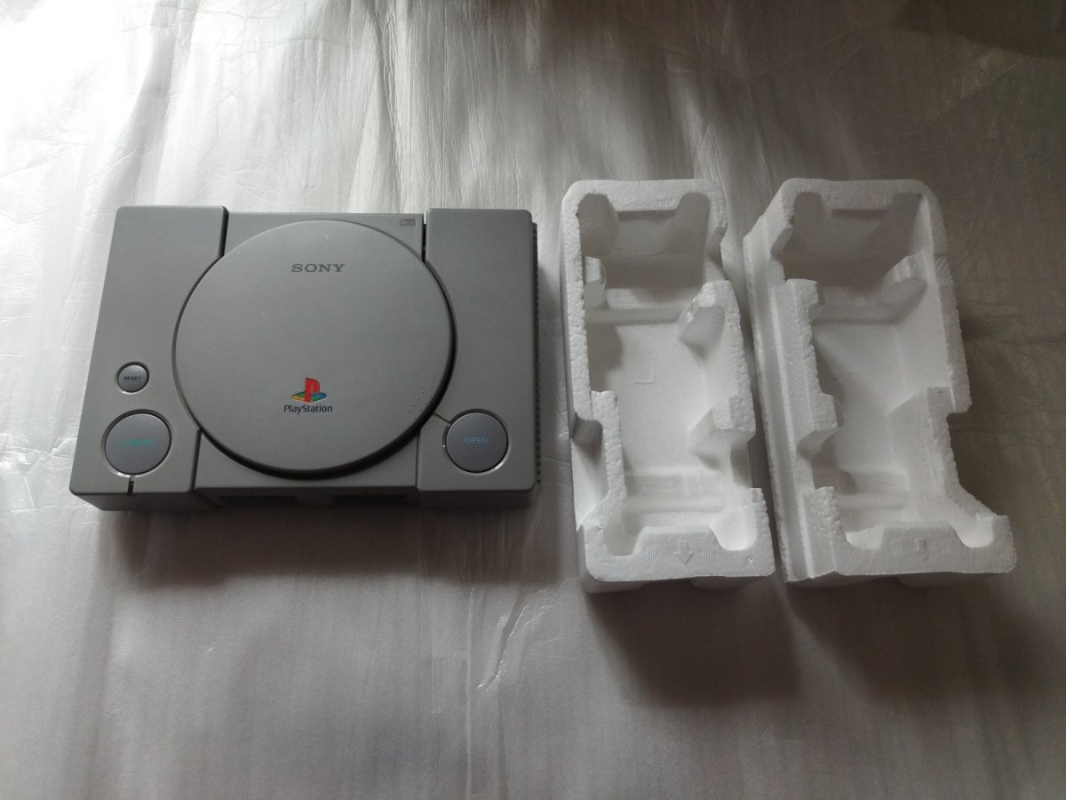 画像7: 【説明書未開封】プレイステーション本体　SCPH‐7500　箱説有　PS1プレイステーション【2f3u】 (7)