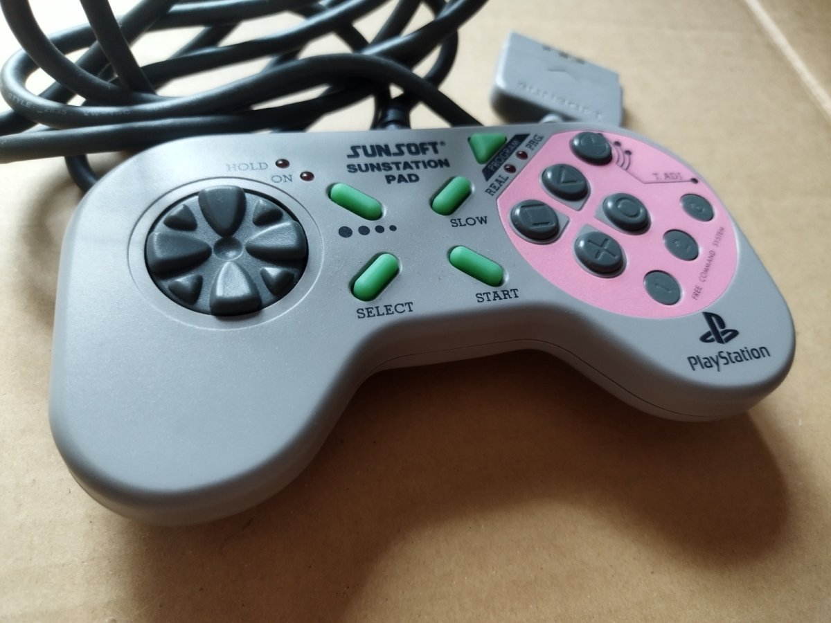 画像8: 【美品評価価】サンステーションパッド　箱説有　PS1プレイステーション【】 (8)