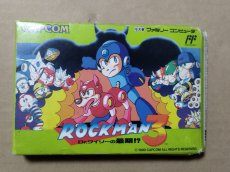 画像1: 【減額品】ロックマン3 Dr.ワイリーの最期!?  箱説有 FCファミコン【5h5】 (1)