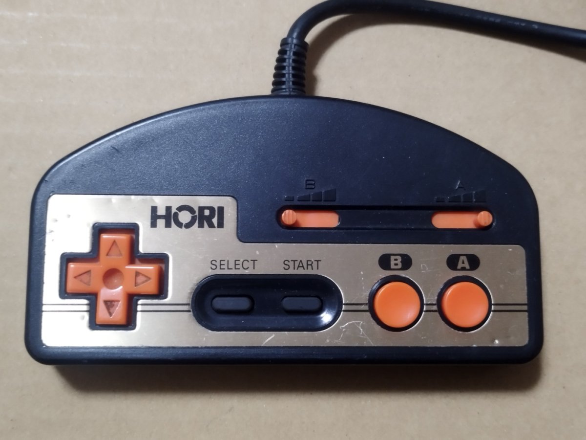 画像1: ホリコマンダーブラック HJ-10 箱説無 FCファミコン【4h7】 (1)