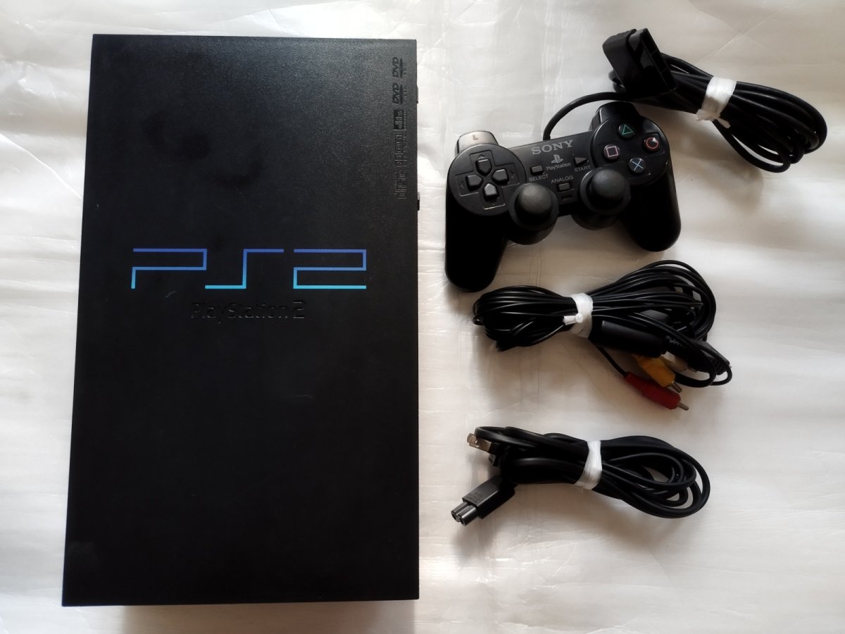 画像1: プレイステーション2本体SCPH-39000　箱説無　PS2プレイステーション2【3-3】 (1)