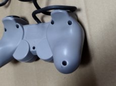 画像7: 【美品評価価格】アナログコントローラー SCPH-1200　箱説有　PS1プレイステーション【8h8】 (7)