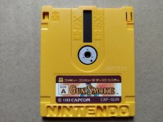 画像1: ガンスモーク　箱説無　ディスクシステム【3】 (1)