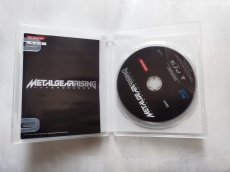 画像2: メタルギア ライジング リベンジェンス　箱説有　PS3プレイステーション3【7m8】 (2)