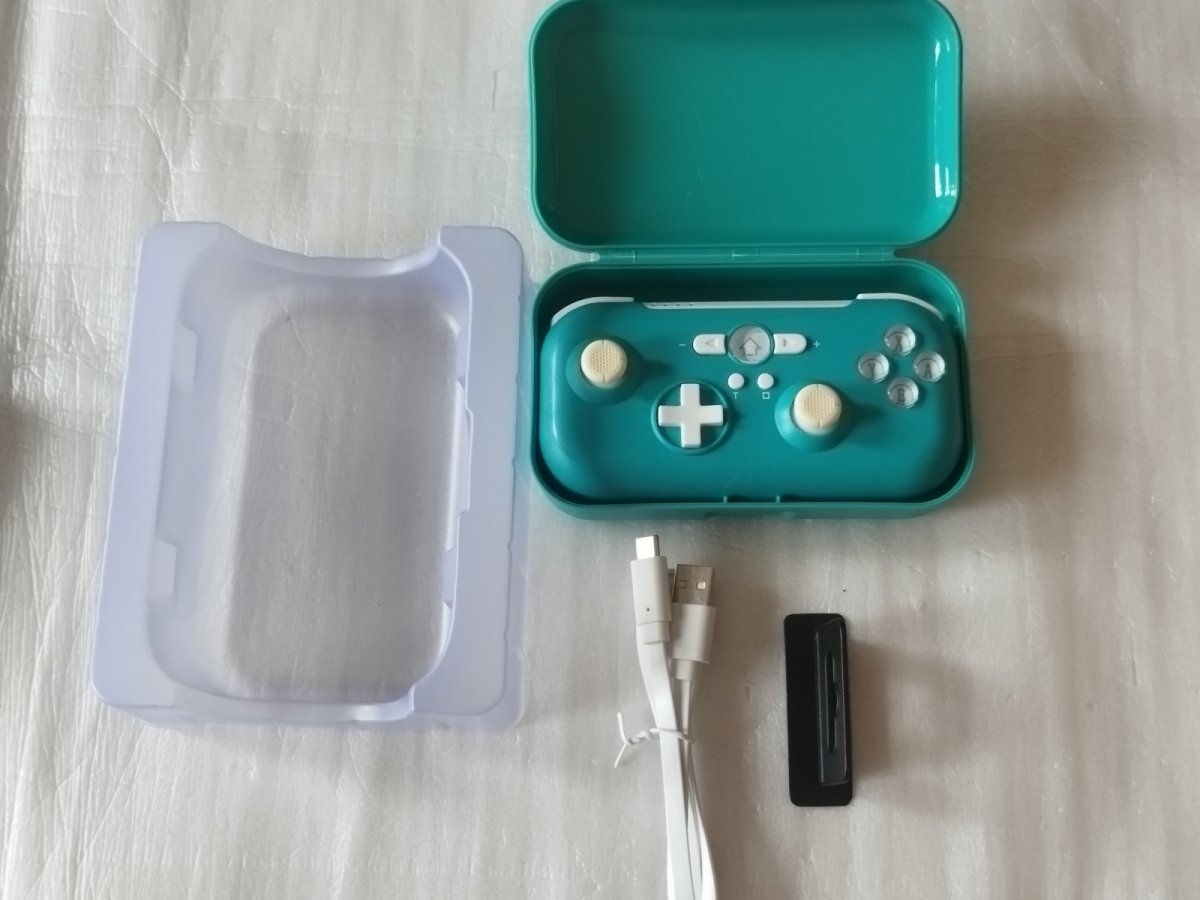 画像3: Switch/Switch Lite用 ワイヤレスコントローラー Jr. ターコイズ ANS-SW124TQ Answer　箱説有【5m6】 (3)