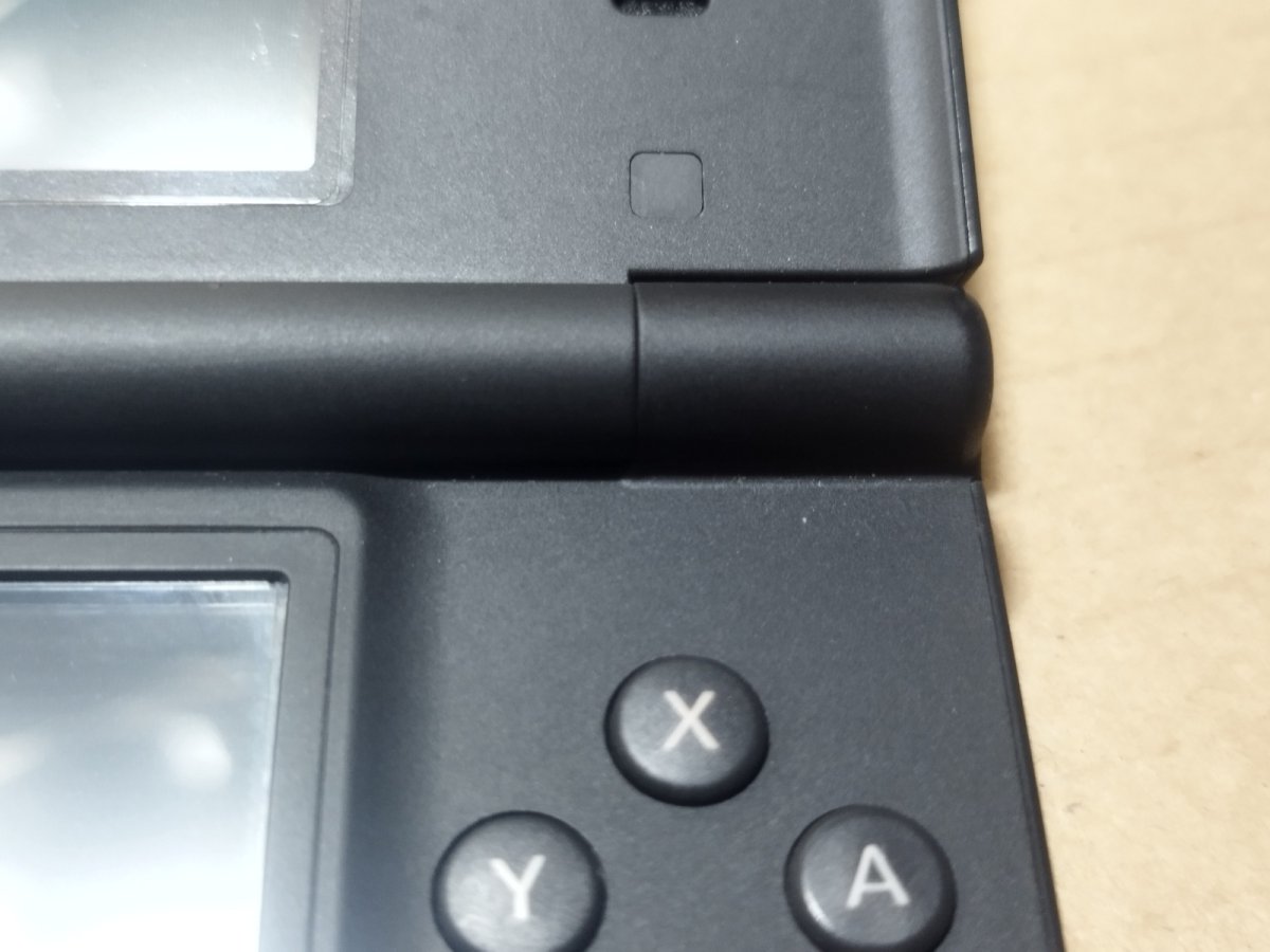 画像9: 【美品】ニンテンドーDSi 本体 ブラック　箱説無　ニンテンドーDS【6h3】 (9)
