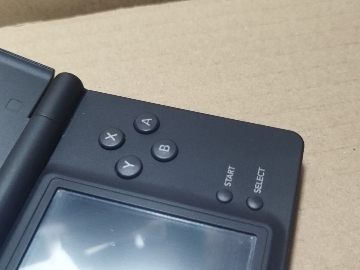 画像6: 【美品】ニンテンドーDSi 本体 ブラック　箱説無　ニンテンドーDS【6h3】 (6)