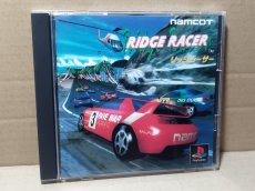 画像1: 【美品評価価格】リッジレーサー　帯葉書箱説有　PS1プレイステーション【7m4】 (1)