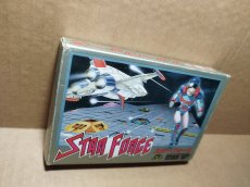 画像2: スターフォース　箱説有　FCファミコン【6h3】 (2)