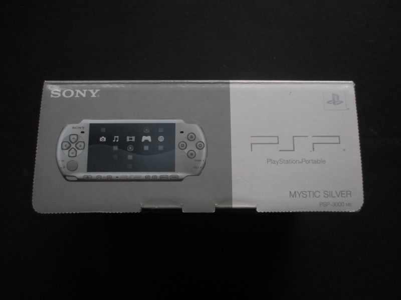 PSP-3000本体ミスティックシルバー 箱説有 PSPプレイステーション