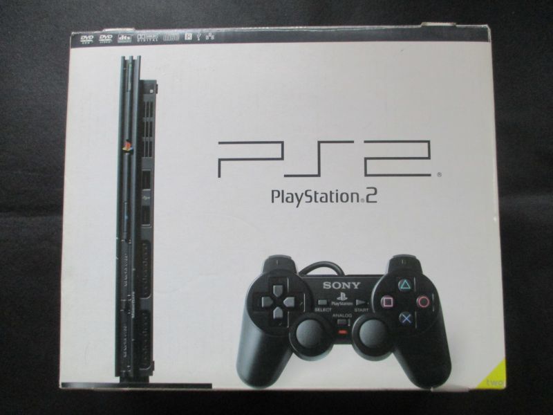 PlayStation セラミック・ホワイト (SCPH-70000CW) 【メーカー生産終了】(品)