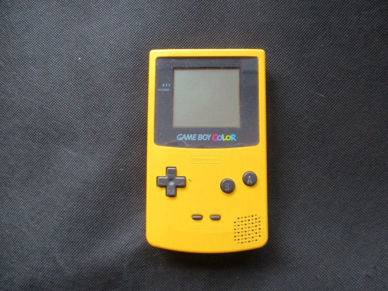 ゲームボーイカラーイエロー　本体